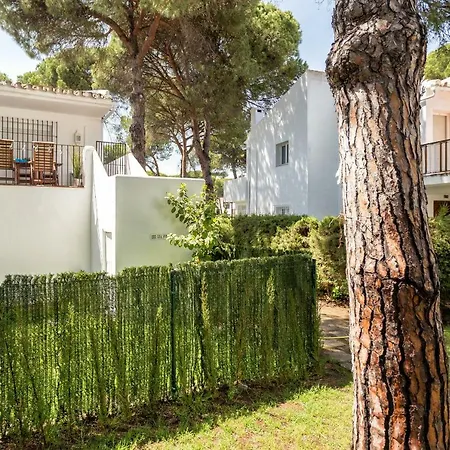 Beachside Cosy With Pool Appartement