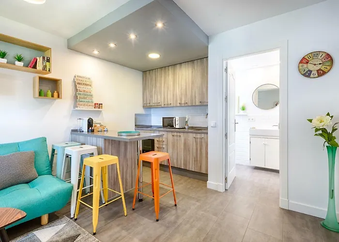 Beachside Cosy With Pool Apartment Estepona